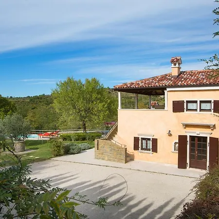 Villa Momiano With Private Pool Momjan